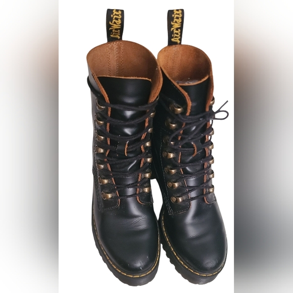 Dr. Martens Leona Women 7/38 Black Leather Platform Heeled Combat Boots - Picture 1 of 5